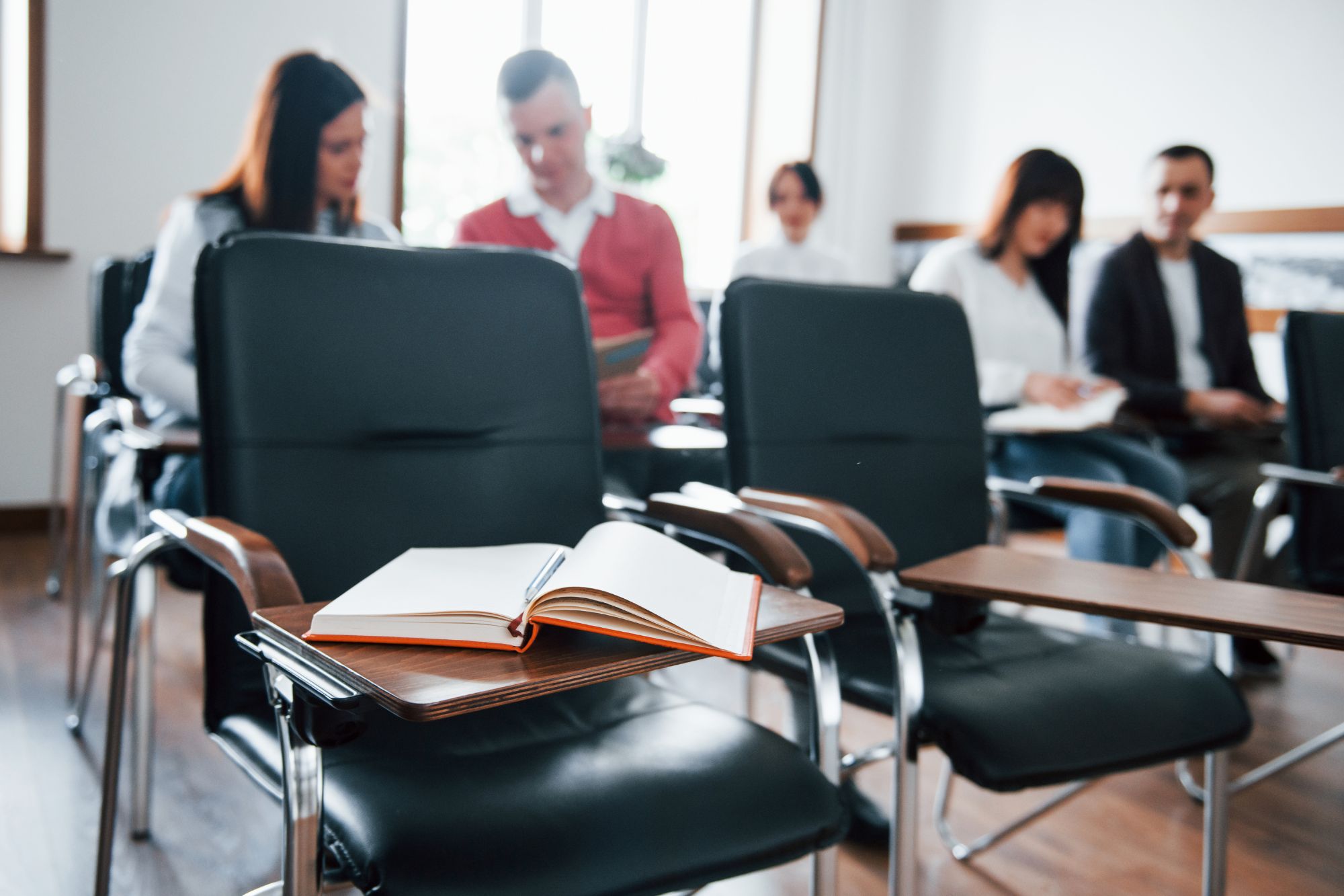 fahrschule-ay-augsburg-deine-fahrschule-f-r-alle-klassen